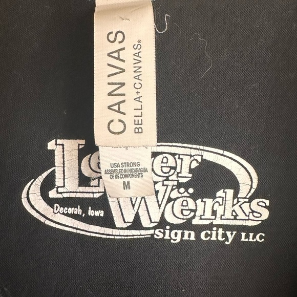 Iowa Graphic Black T-Shirt Size Medium The Land That I Love - Picture 3 of 5